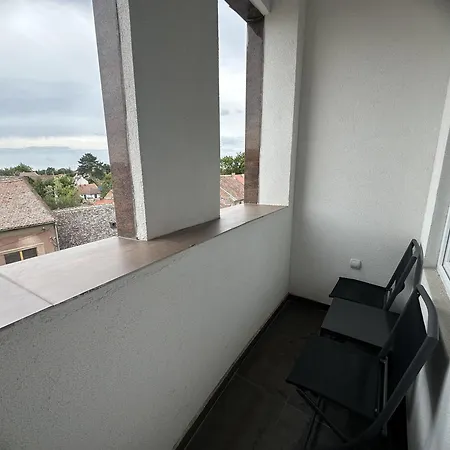 Center * زرنيانين